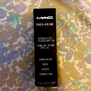 MAC cosmetics concealer NC35